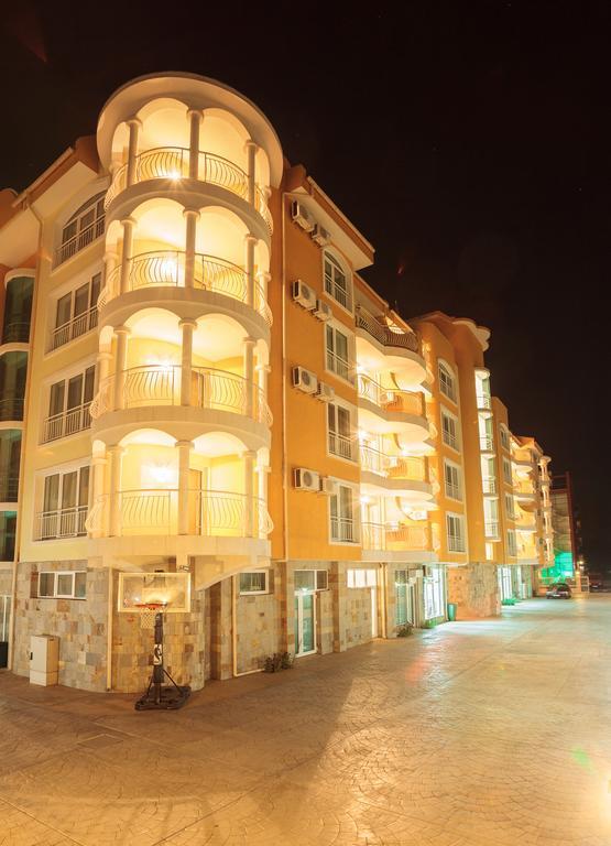 Silver Springs Apartments 써니비치 외부 사진