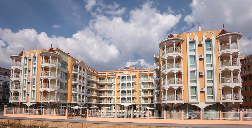 Silver Springs Apartments 써니비치 외부 사진