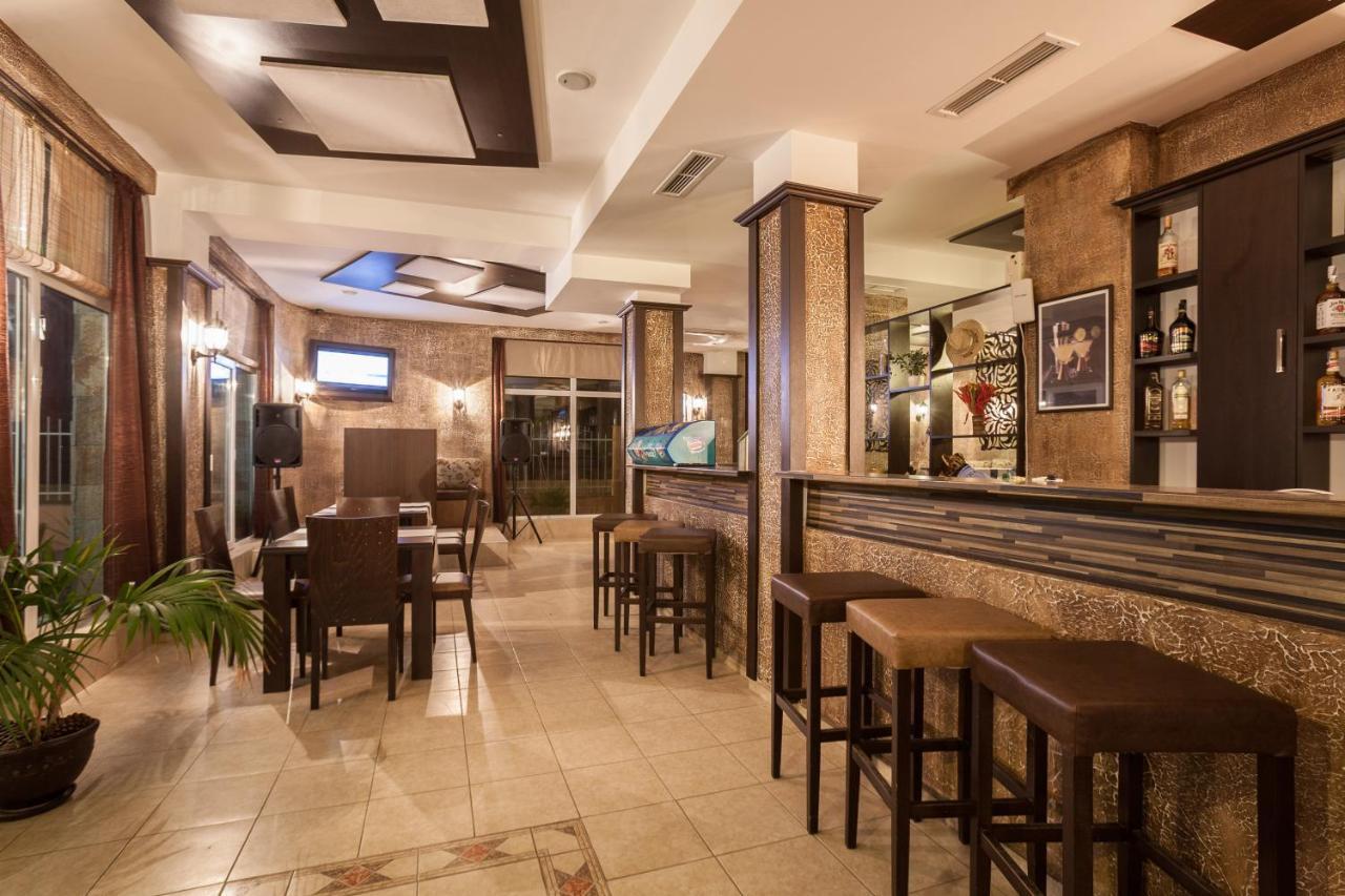 Silver Springs Apartments 써니비치 외부 사진